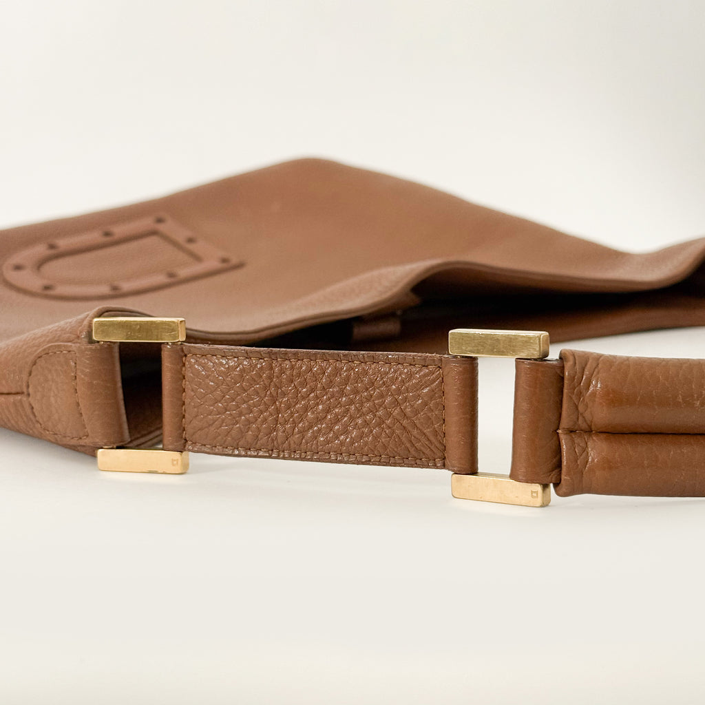 Louise PM Camel