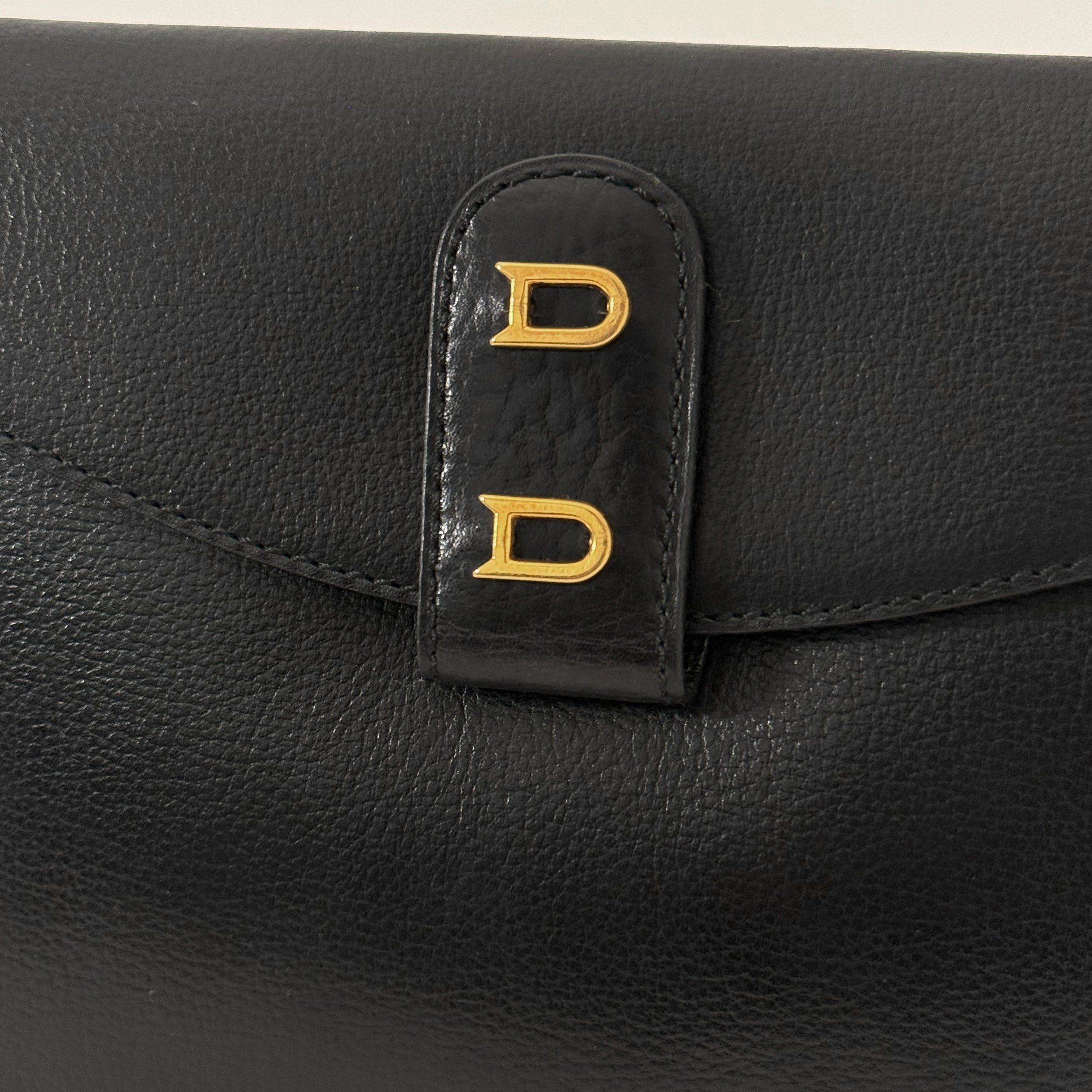 Double D Clutch Black