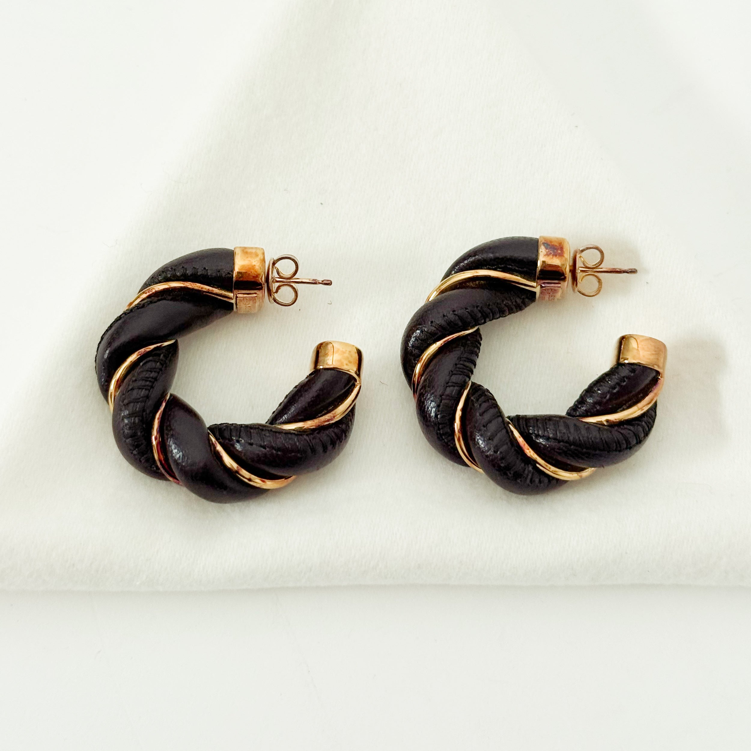Twist Hoop Earrings Fondant brown