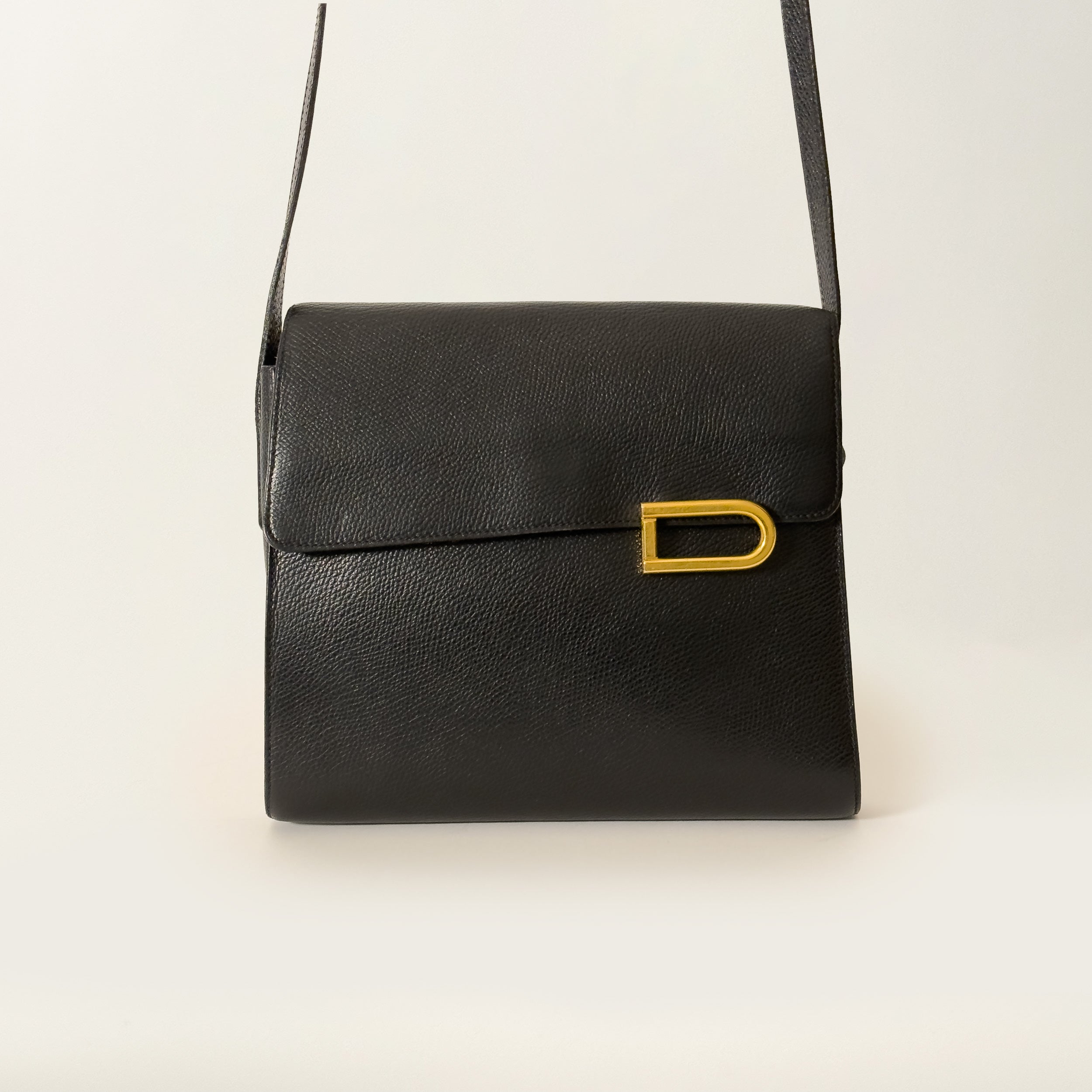 Clarion Black