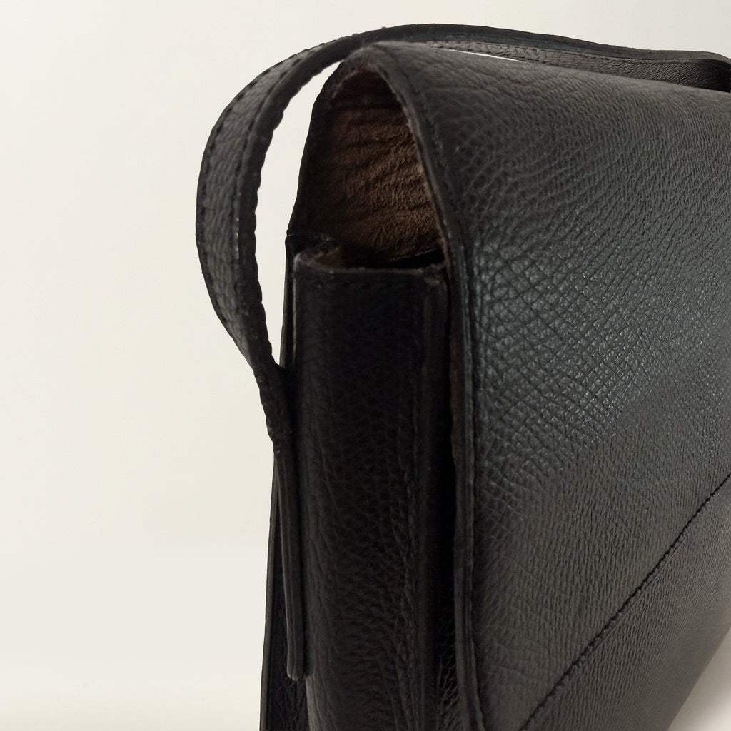 Clarion Black