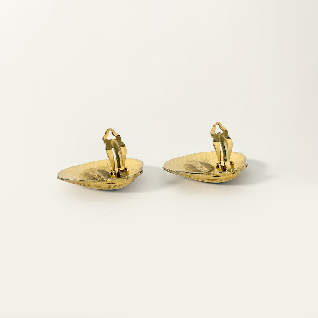 Shell Clip-on Earrings