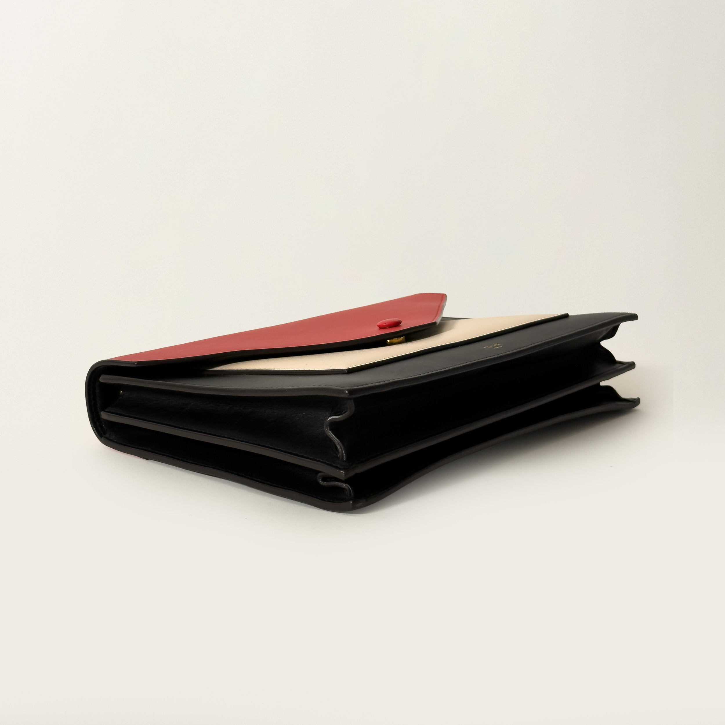 Envelope Tri-color Red Beige Black