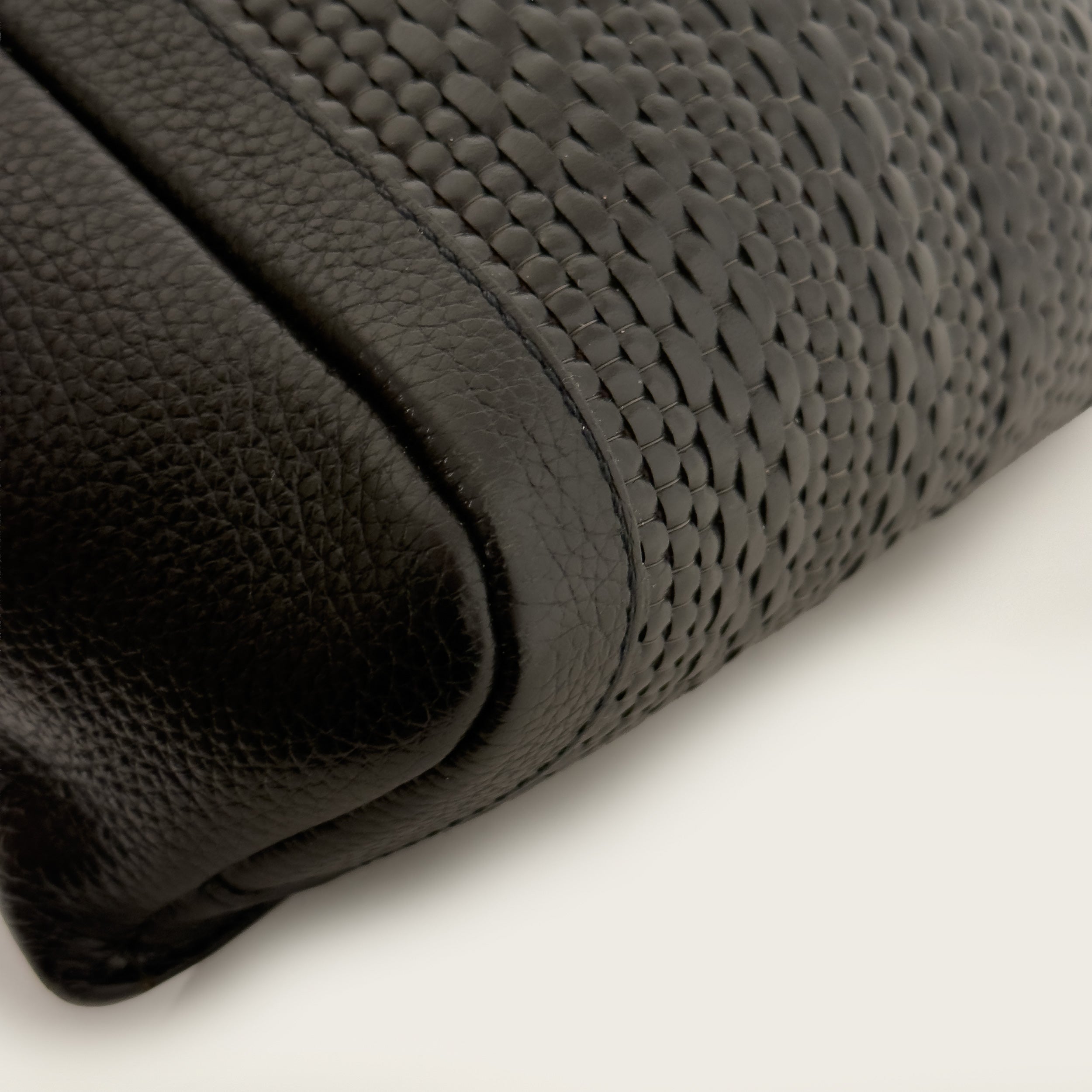 Rubis Black